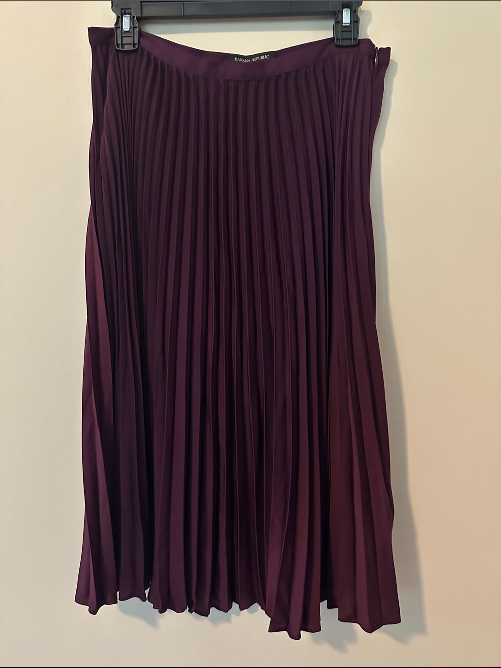 Banana Republic Plum Pleated Midi Skirt